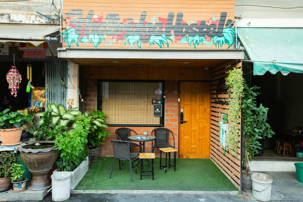 The Bridge Hostel Bangkok Exterior foto