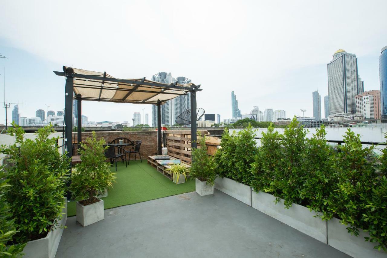 The Bridge Hostel Bangkok Exterior foto